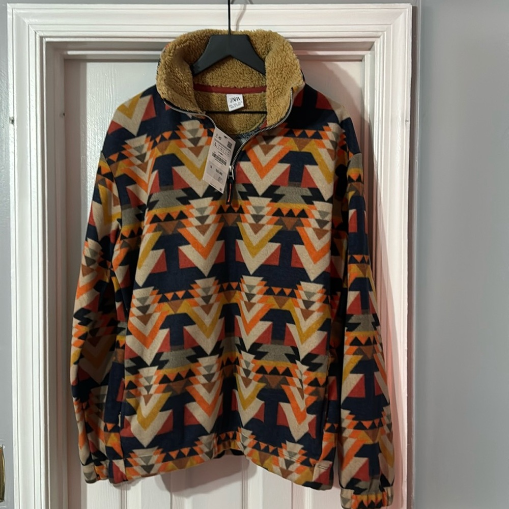 Brand New Zara fleece pullover size Large